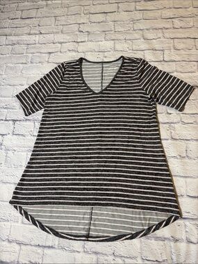 Torrid super soft V-neck